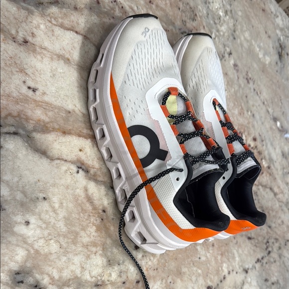 On Running White and Black Sneakers - Picture 4 of 7